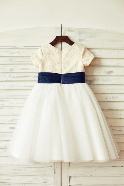 Ivory lace Tulle Flower Girl Dress with Short sleeves / Big 