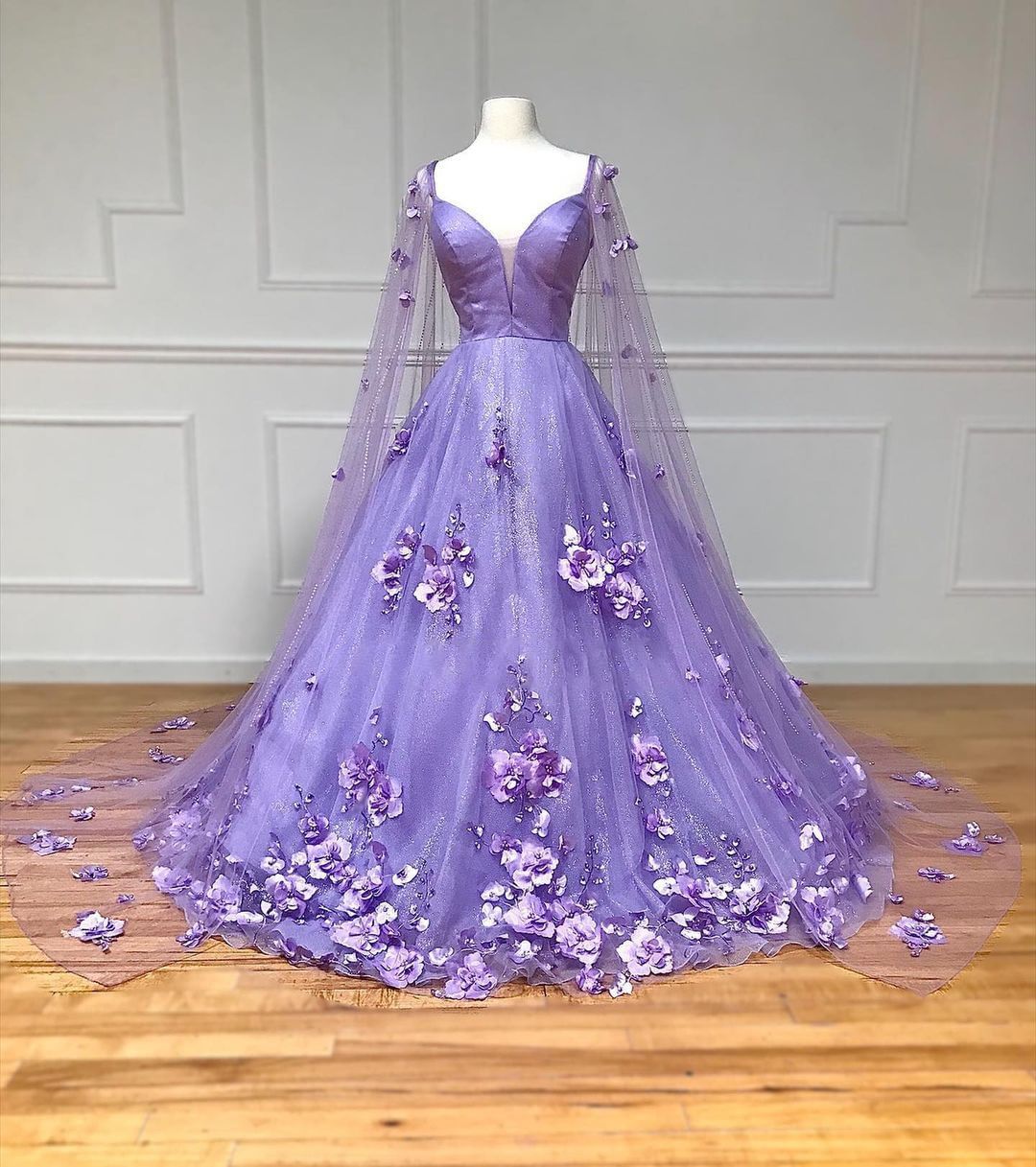 Roycebridal Lavender 3D Floral Lace A-Line Prom Dress with Cape Sleeves