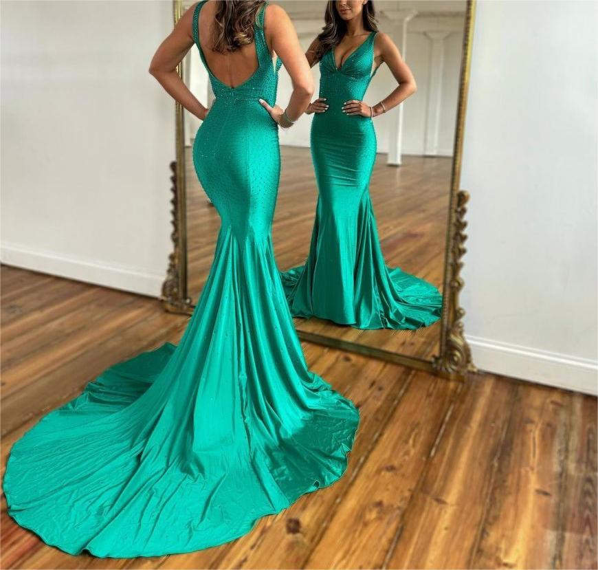 Roycebridal Molly |Mermaid Deep V-Neck Beaded Satin Long Prom Dress