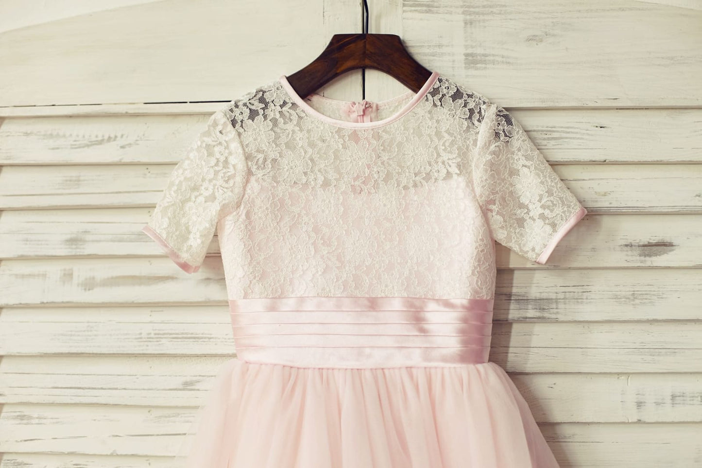 Short Sleeves Pink Lace Tulle Flower Girl Dress