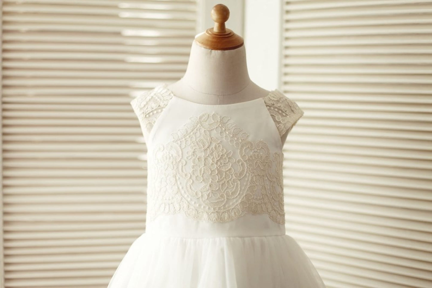 Cap Sleeves Champagne Lace Ivory Tulle Wedding Flower Girl 