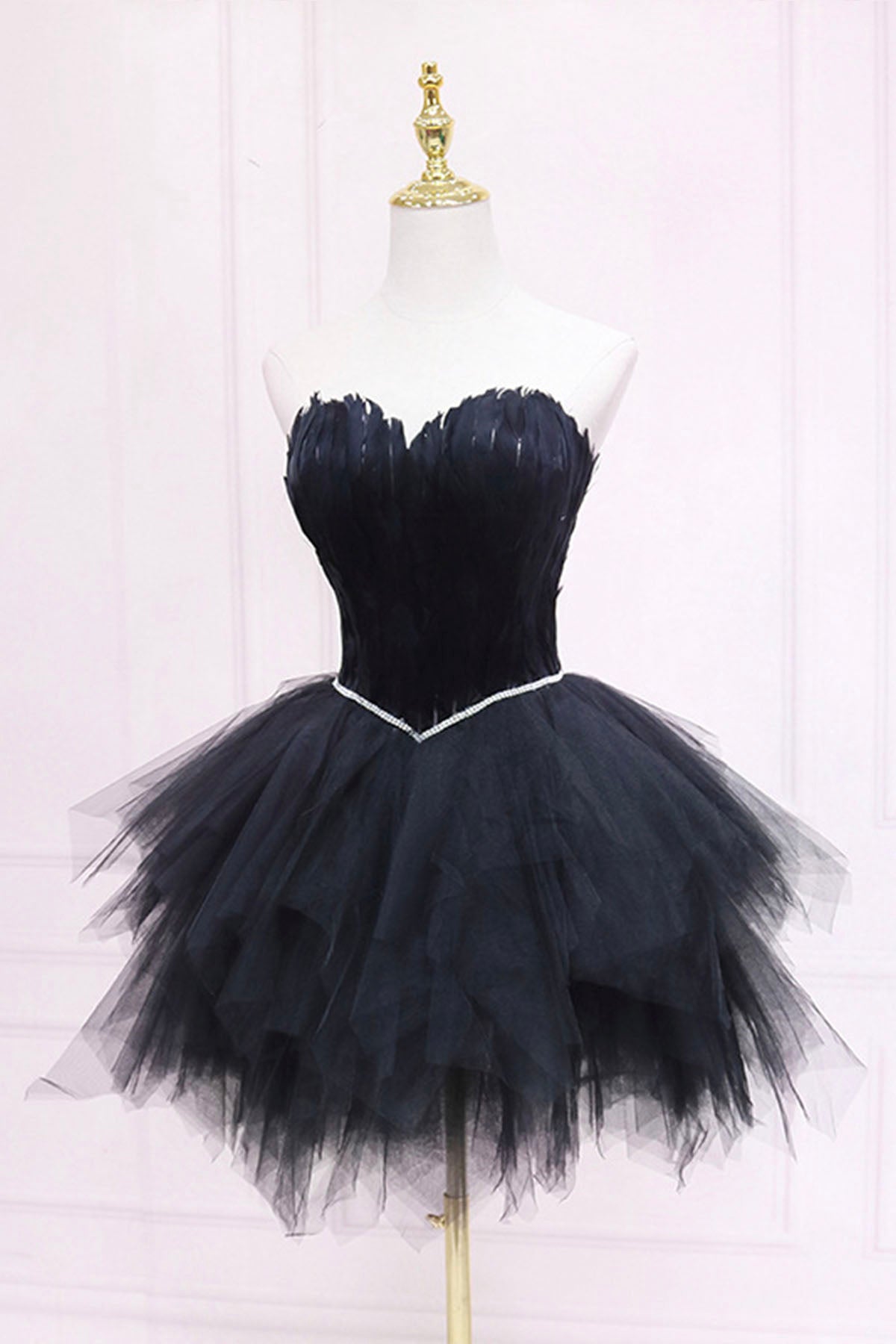 Roycebridal Ila | Black Tulle Short Prom Dress with Feather, A-Line Sweetheart Neckline Party Dress