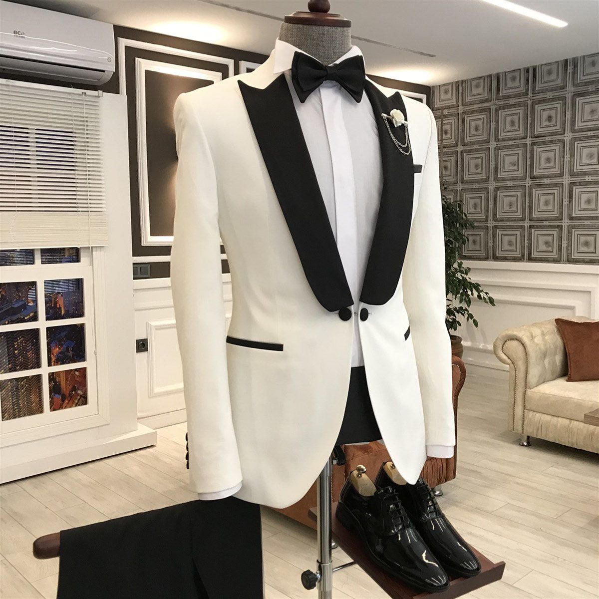 White Mixed Black Peaked Lapel One Button Slim Fit Prom Men Suit-showprettydress