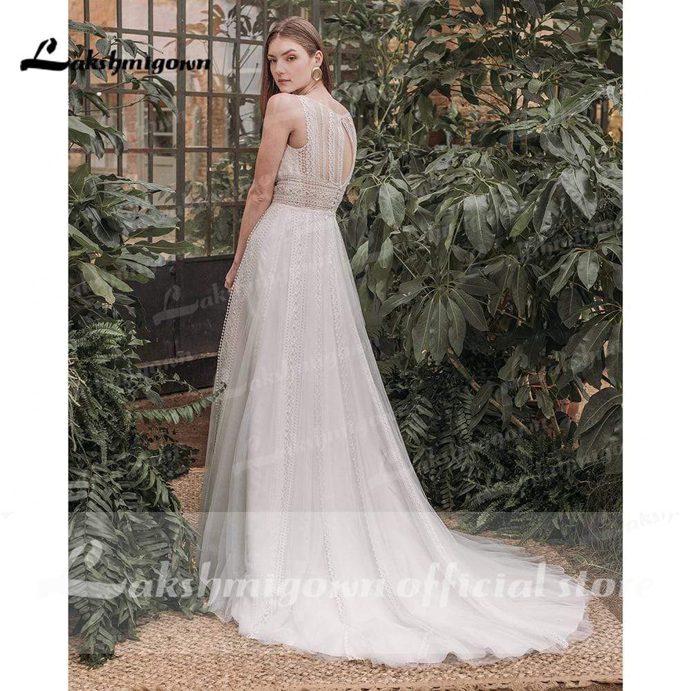 Elegant Beach Boho O Neck Lace Sleeveless Wedding Dresses - ROYCEBRIDAL OFFICIAL STORE