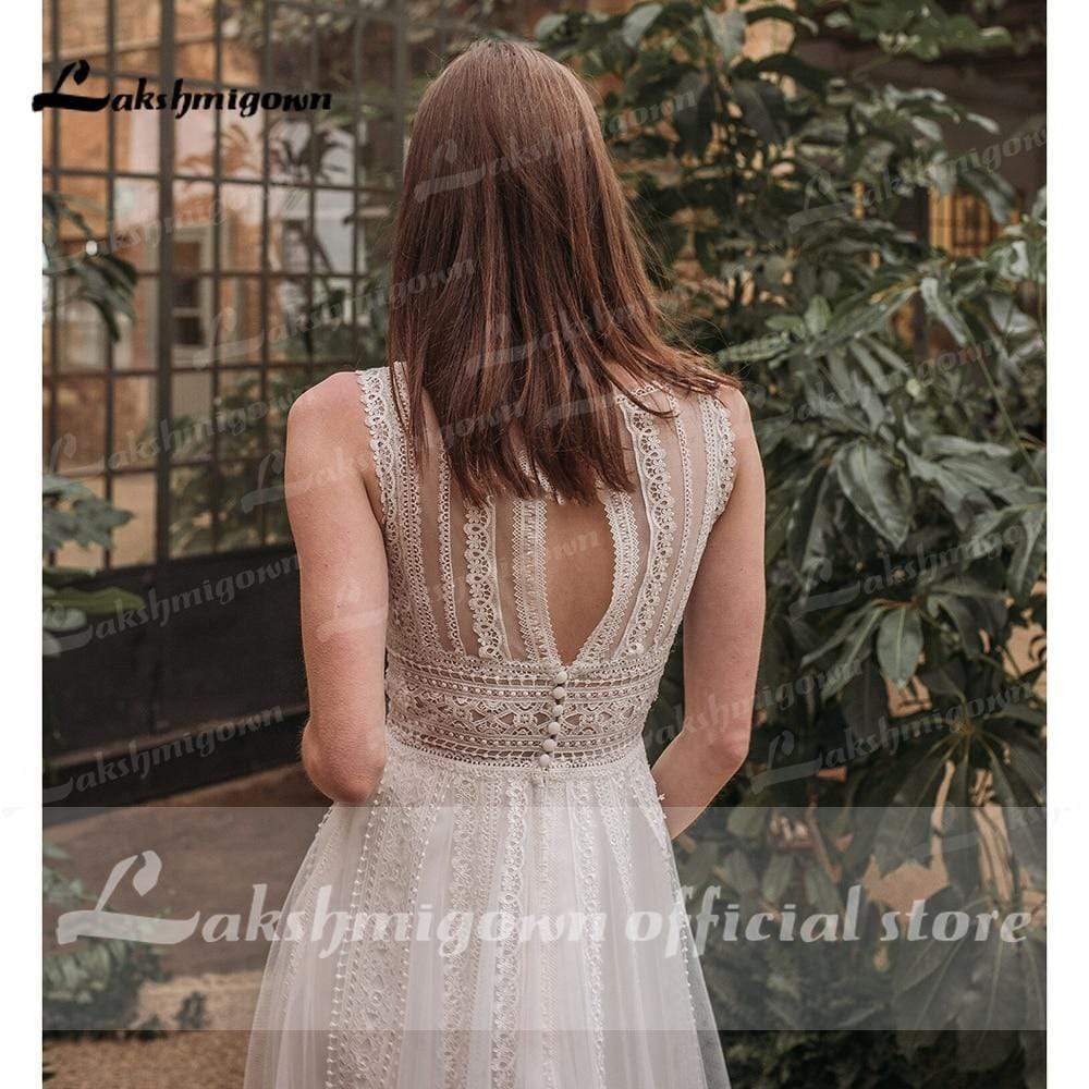 Elegant Beach Boho O Neck Lace Sleeveless Wedding Dresses - ROYCEBRIDAL OFFICIAL STORE