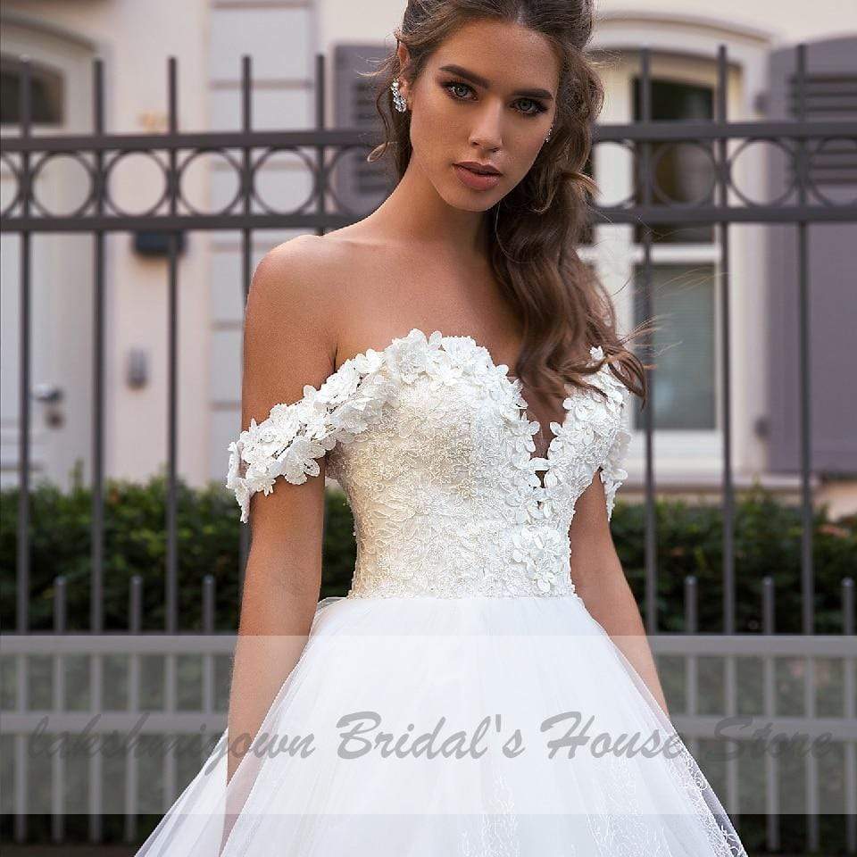 Luxury Lace African Wedding Dress Ball Gown Off the Shoulder - ROYCEBRIDAL OFFICIAL STORE