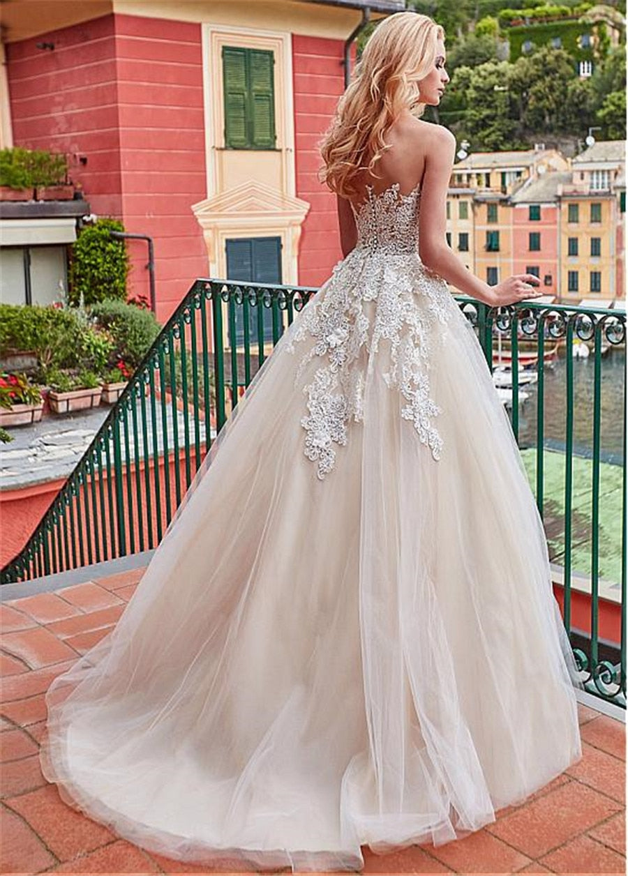 Roycebridal Marvelous Tulle Jewel Neckline A-line Wedding Dress With Lace Appliques & 3D Flowers Champagne Bridal Gowns