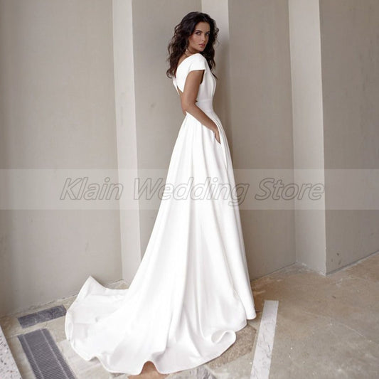 Roycebridal Modest Side Slit V-Neck Wedding Dresses Fashion Short Sleeve Sweep Train A Line Bridal Gowns with Pockets Robe De Mariée