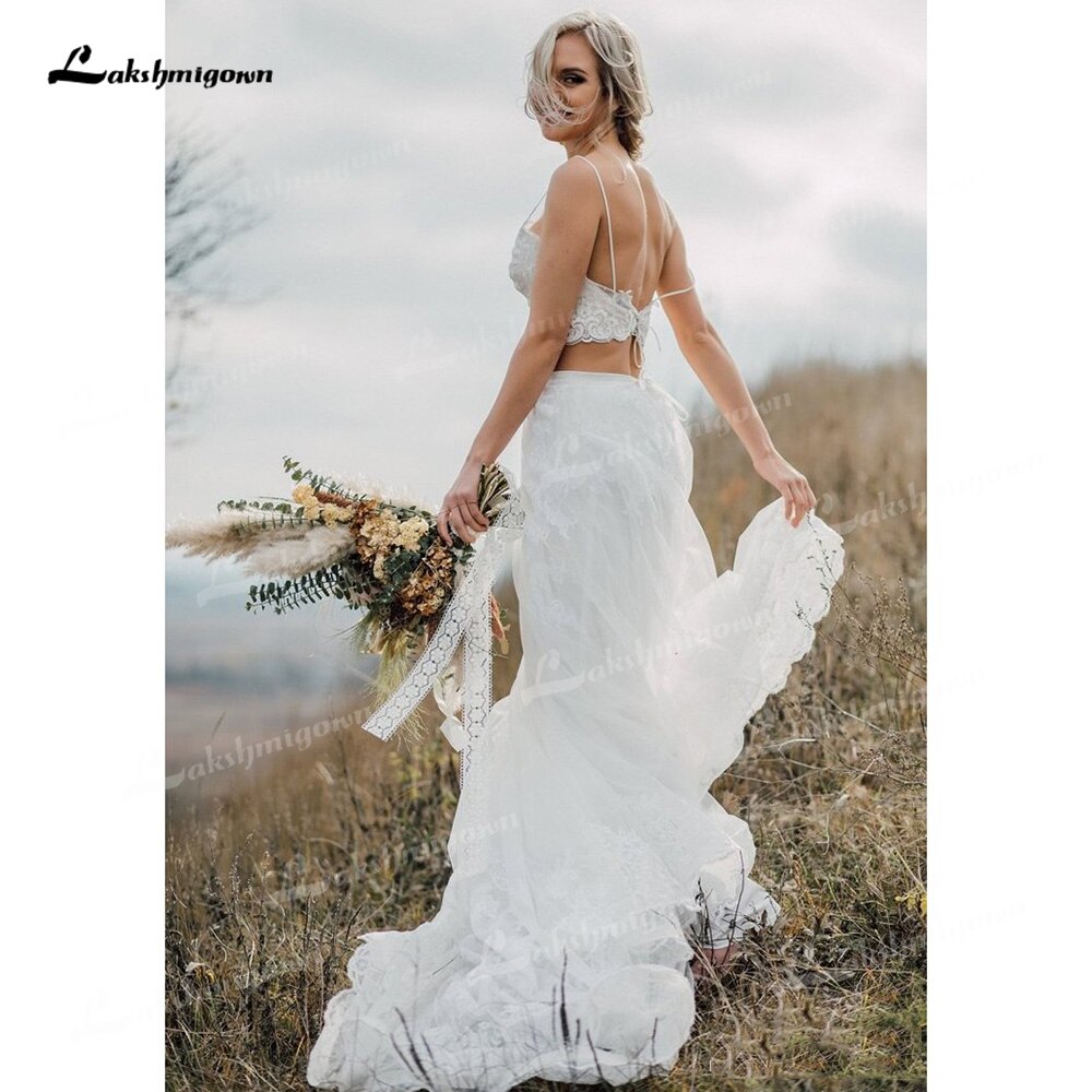 Two Piece Tulle A-Line Boho Wedding Dresses V-Neck Spaghetti Straps Lace-Up Sleeveless Sweep Train Bride Gowns Appliques Pleats - ROYCEBRIDAL OFFICIAL STORE