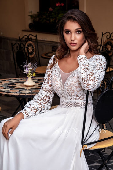 Roycebridal Bohemian Lace Long Sleeve Wedding Dresses Chiffon Sweep Train Vintage Scoop Neck Bridal Gowns Pearls Beach Bridal Gown