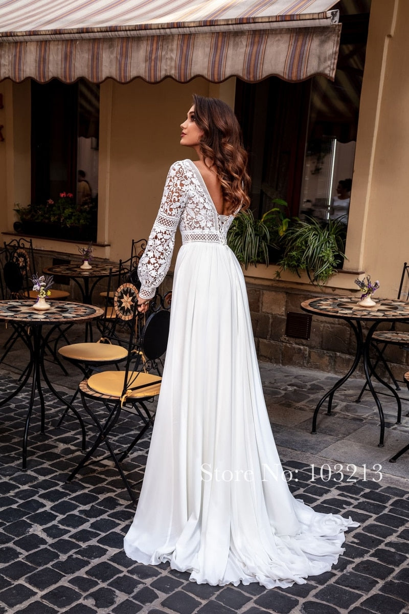 Roycebridal Bohemian Lace Long Sleeve Wedding Dresses Chiffon Sweep Train Vintage Scoop Neck Bridal Gowns Pearls Beach Bridal Gown